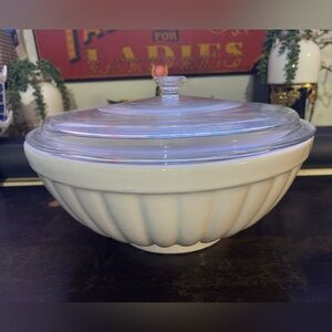 Rare Haeger 12” White Ribbed Serving/Centerpiece Bowl with Clear Glass Lid